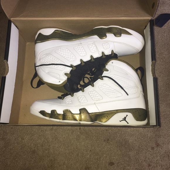 Air Jordan Retro 9