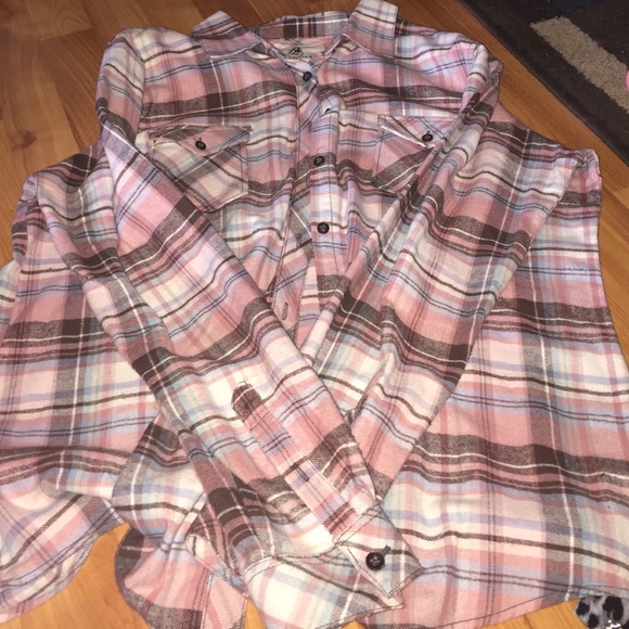 Legendary White Tail flannel button up