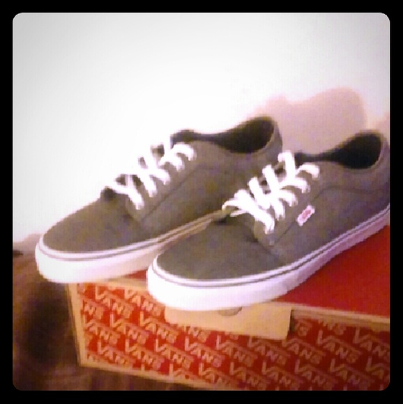Mens Vans - Picture 1 of 2