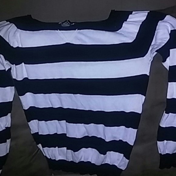 Sweater - Picture 2 of 2