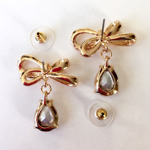 ❌SOLD OUT ❌Kate Spade Tied Bow Earrings - Picture 2 of 3