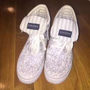 High top Sperrys