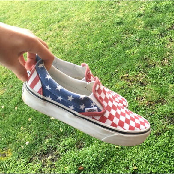Vans - Picture 2 of 2