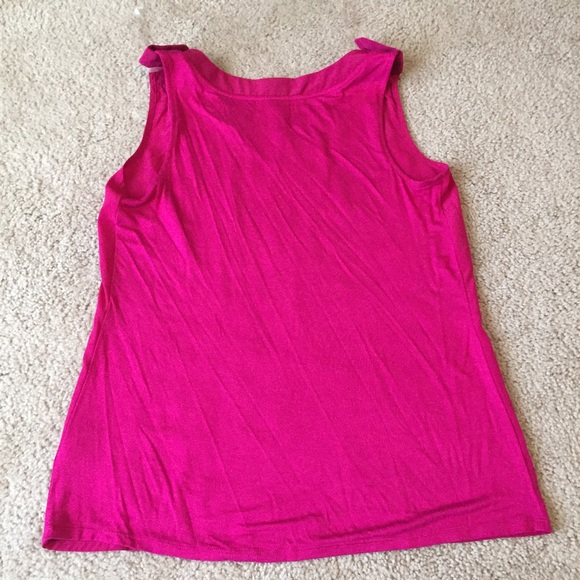 š«SOLD IN BUNDLE!š«Fuschia V Neck blouse - Picture 4 of 4