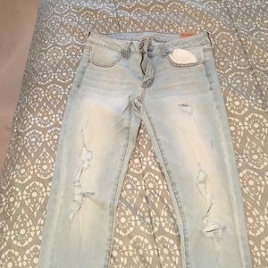 REPOST DIDNT SELL AE SKINNY JEANS