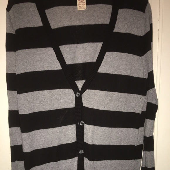 Women's V-neck button up sweater