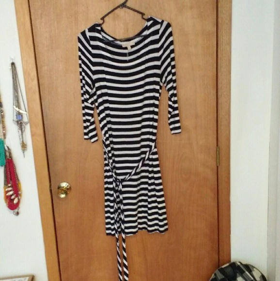 Banana Republic long sleeve knit dress