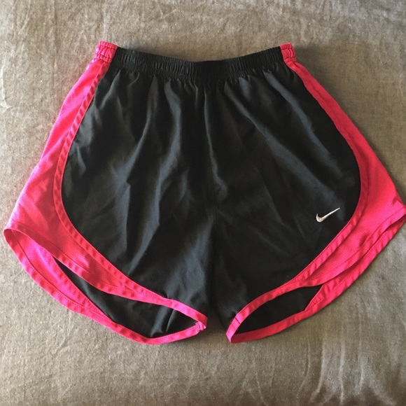 Womens Nike shorts XS pink and black