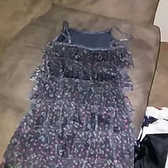 Dress - Picture 2 of 4