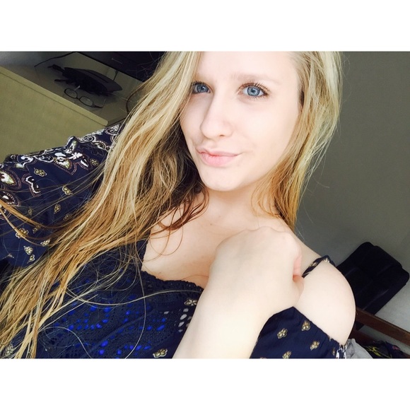 Meet your posher Linds ☺️