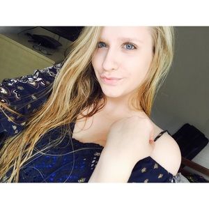 Meet your posher Linds ☺️