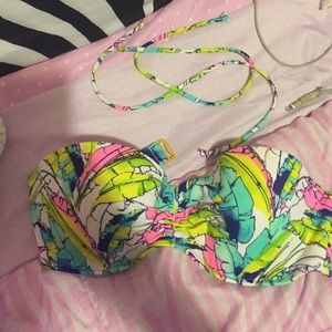 32 DD Victoria Secret Swim