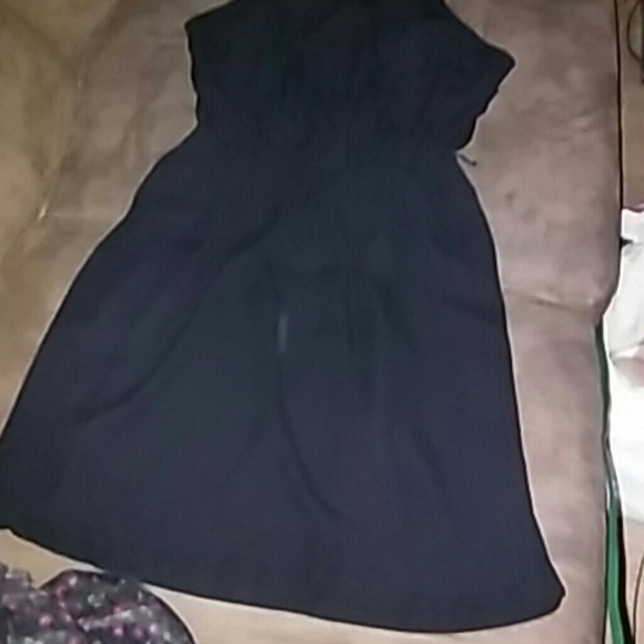 Dress - Picture 2 of 4