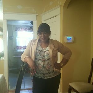 Meet your Posher, Paula