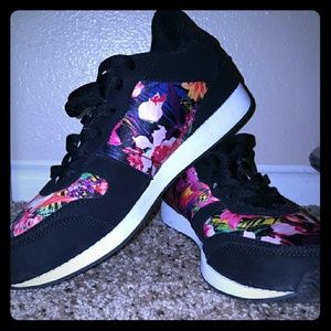 Charlotte russe sneakers brand new