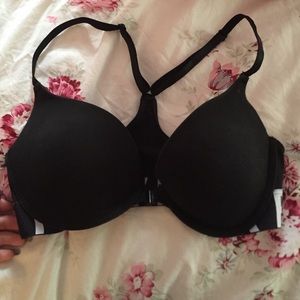 Victoria's Secret PINK logo front-close bra