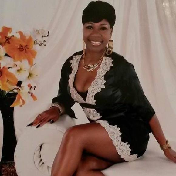 Meet your Posher, Anesia