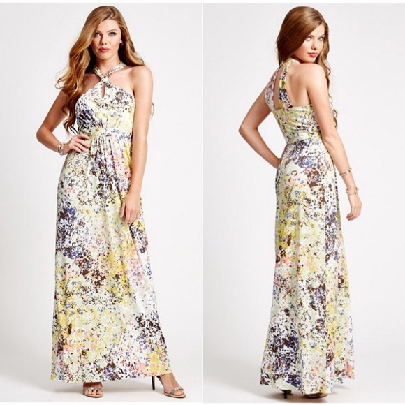 Guess Dresses & Skirts - NWOT Gorgeous & Chic Winona Halter Maxi Dress