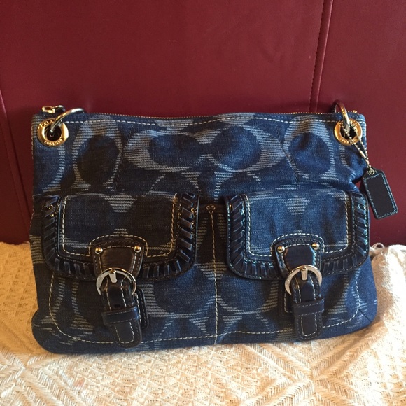 🚫🚫🚫SOLD! Authentic Coach Shoulder Bag