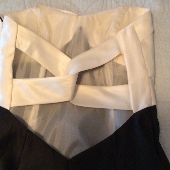 Jessica McClintock black and white gown - Picture 2 of 4