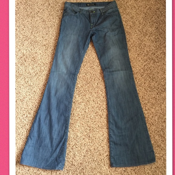 Rock and Republic Flares