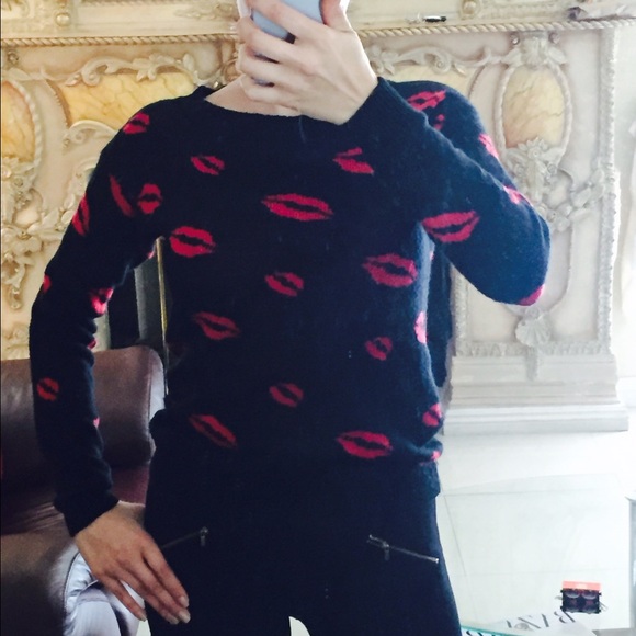 Sweaters - Sweater!