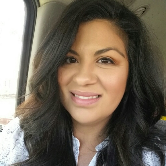 Meet your Posher, Veronica - Picture 1 of 1