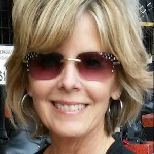 Meet your Posher, Jane