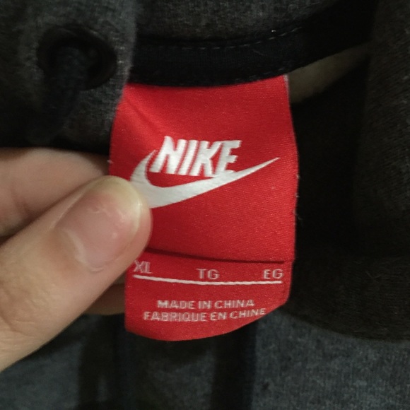 Nike hoodie - Picture 3 of 3