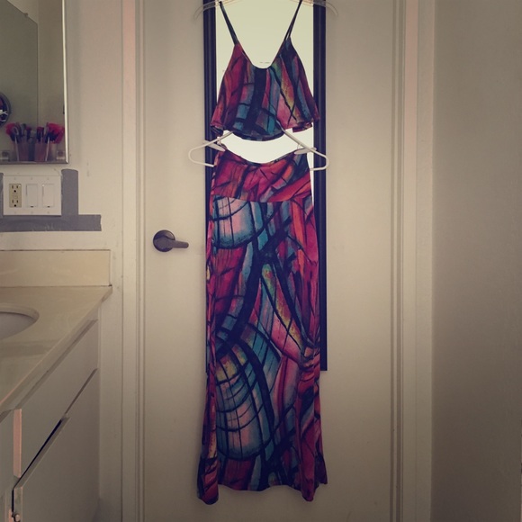 Cute crop top and maxi skirt