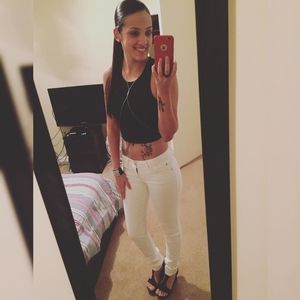 Meet your Posher, Leesandra