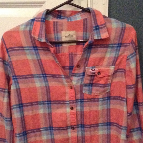Hollister plaid shirt size small pink and blue