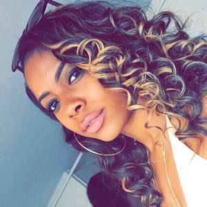 Meet your Posher, Christina