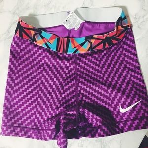 Nike chevron compression shorts