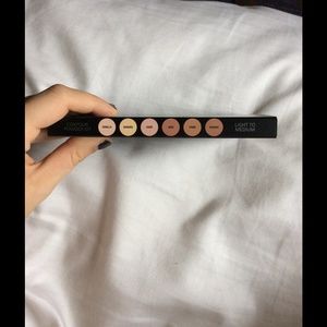 Anastasia contour