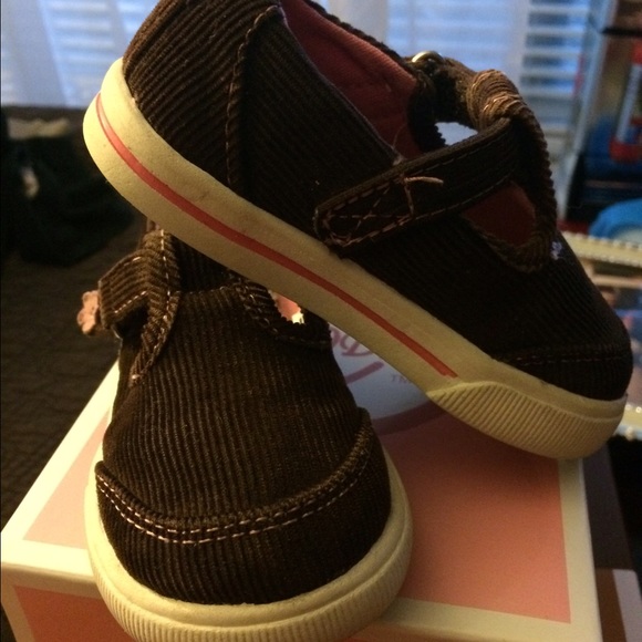 Second hand girls shoes