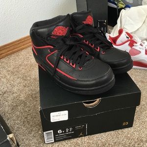 Jordan Retro 2s
