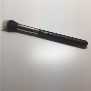 Authentic Mac 188 brush