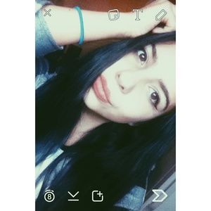 Meet your Posher, Gabriella