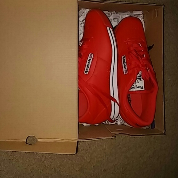 Red Reebok - Picture 4 of 4