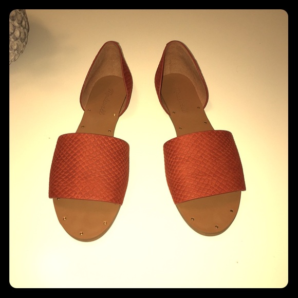 Madewell Thea Sandal in Embossed Leather