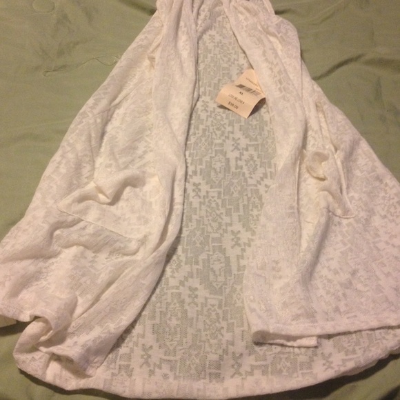 Eyeshadow long cream colored CardiVest