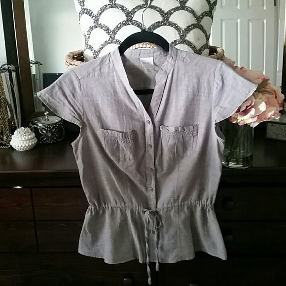 ❤SOLD❤ $5 SALE Taupe color top.