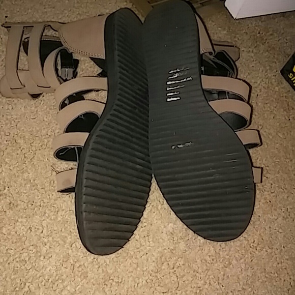 Sandals - Picture 2 of 2