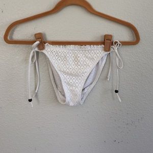 Rip curl Ruffled/ Lace bikini bottoms