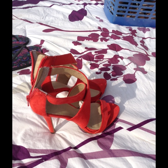 Gorgeous red heels