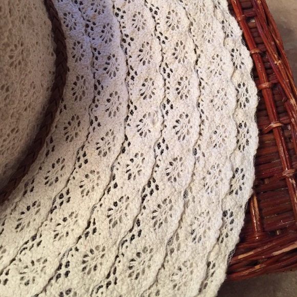 Floppy Sun Hat - Picture 3 of 3