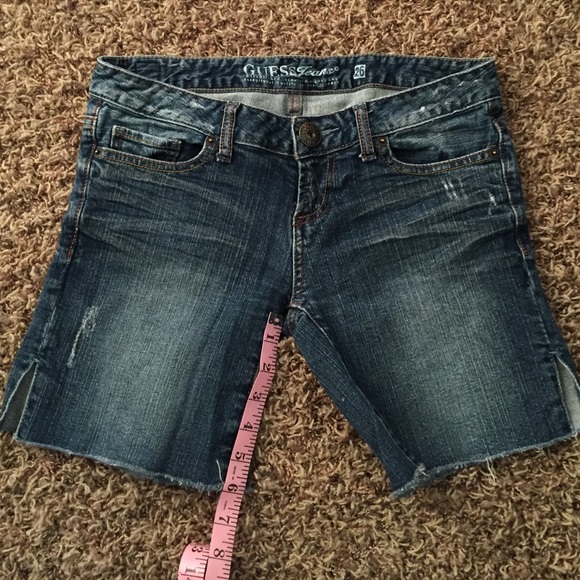 Guess jean shorts - Picture 2 of 3