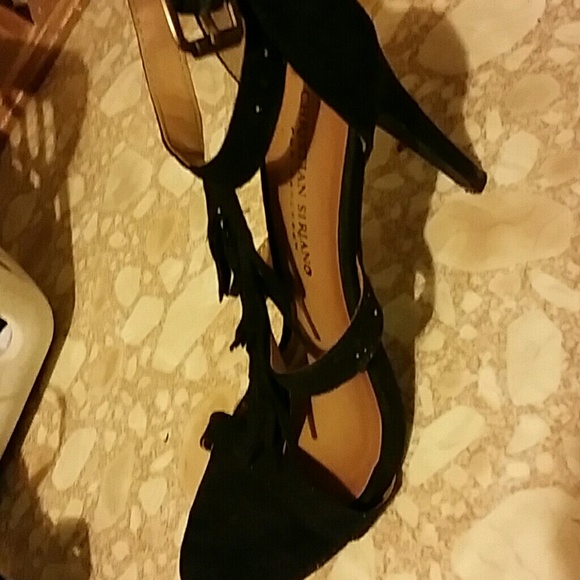Heels - Picture 2 of 2