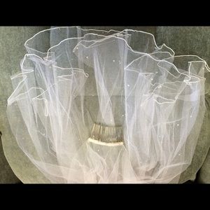 White rhinestone elbow length 2 tier vail.